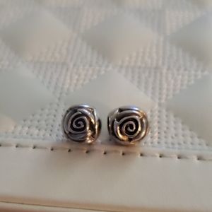 Pandora rose charms (2)